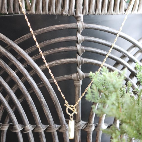 10K Gold Vermeil "Raise the Bar" Pendant Toggle Clasp Necklace - Picture 2 of 6